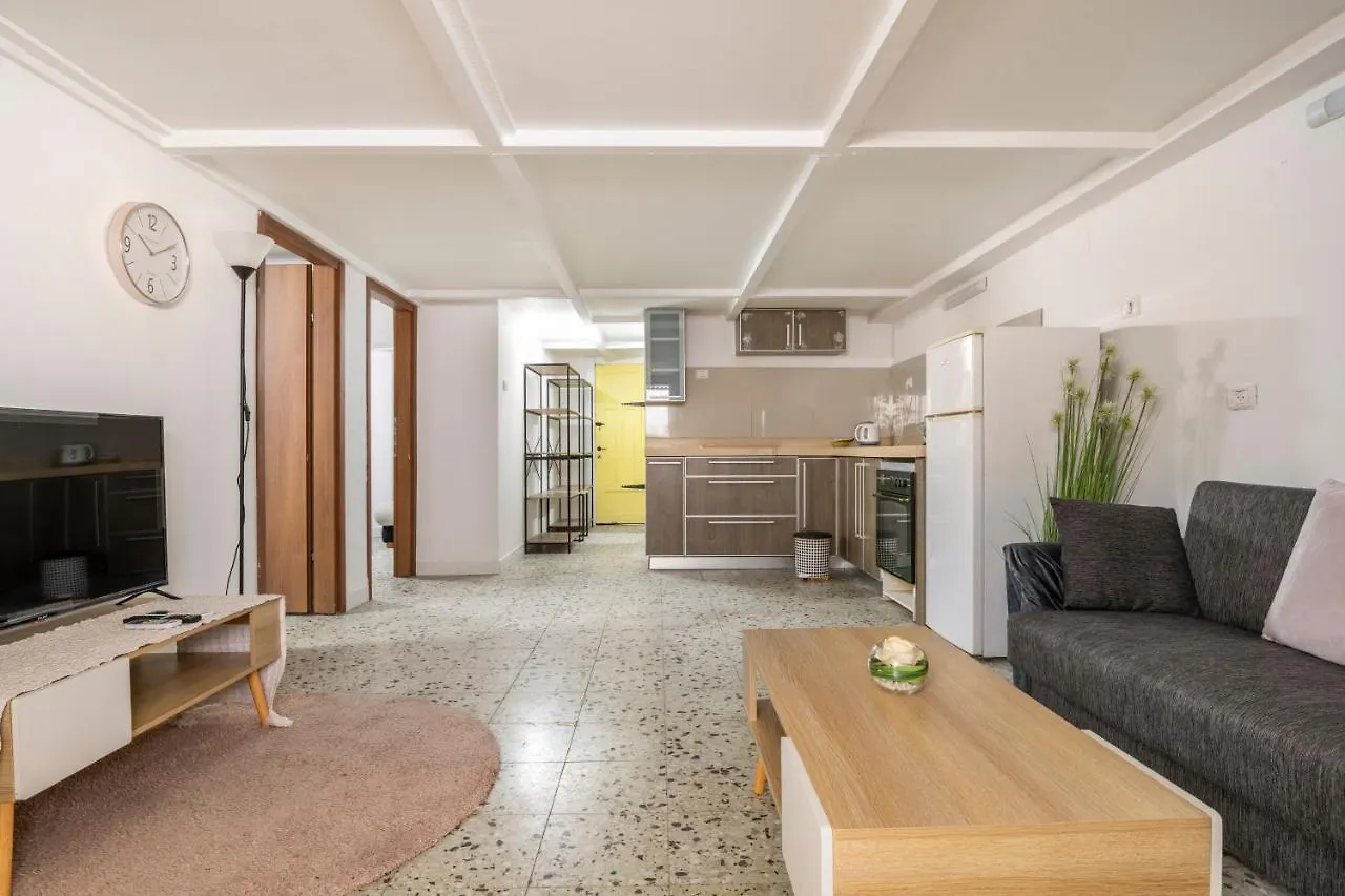 Romsuites - Budget Apartment At Center City, German Colony Bahai Gardens Haifa Izrael