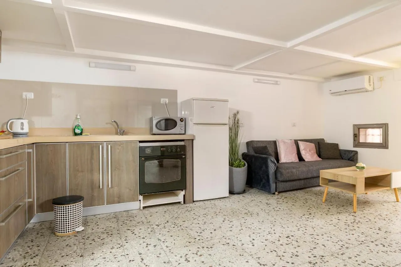 Romsuites - Budget Apartment At Center City, German Colony Bahai Gardens Haifa Izrael