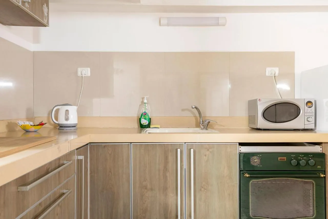 Romsuites - Budget Apartment At Center City, German Colony Bahai Gardens Haifa